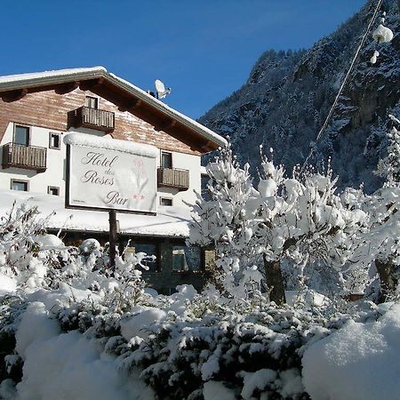 Hotel Des Roses Antey-Saint-Andre Exterior photo